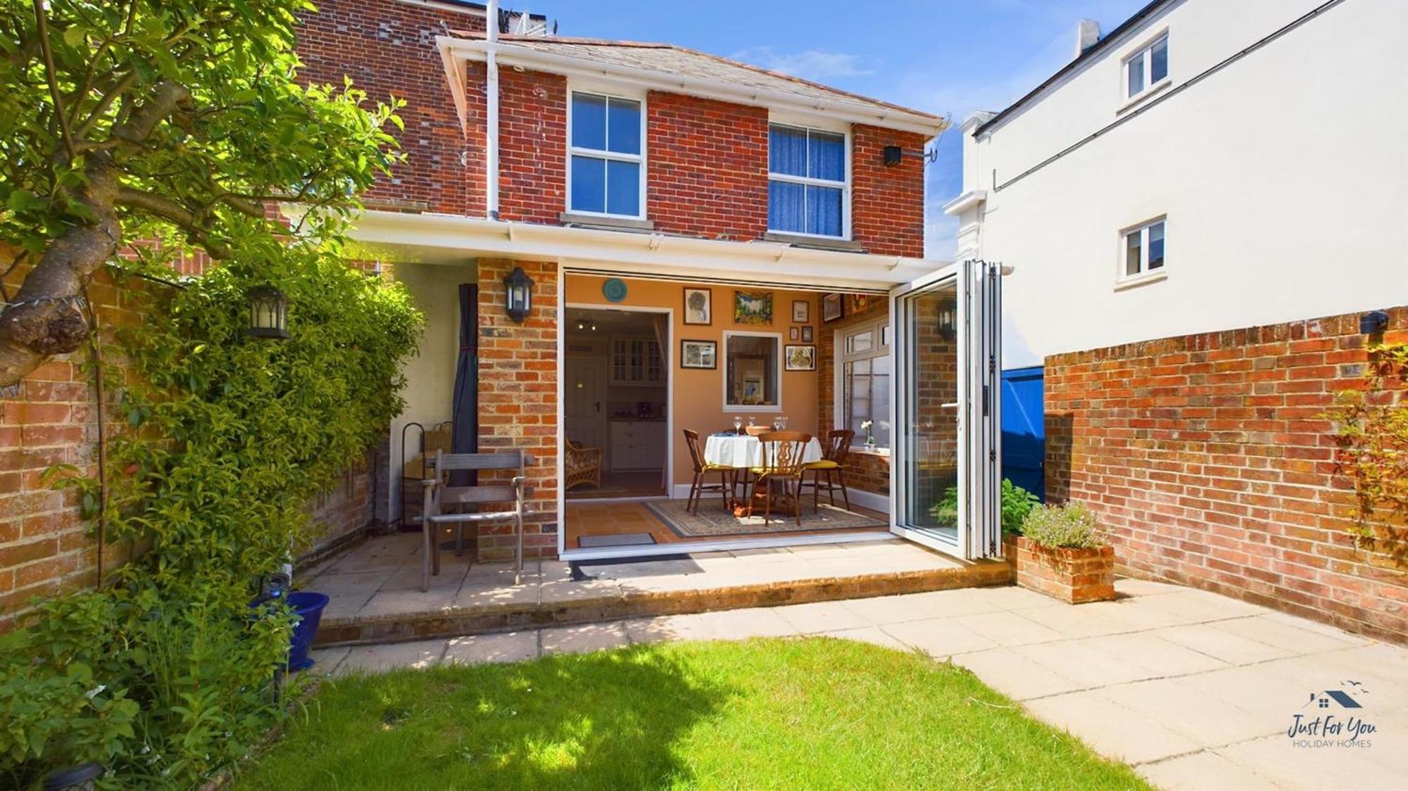 Anchor Down Cottage The Perfect Seaside Retreat Sleeps 4 Beach 2 Mins Ryde  Bagian luar foto