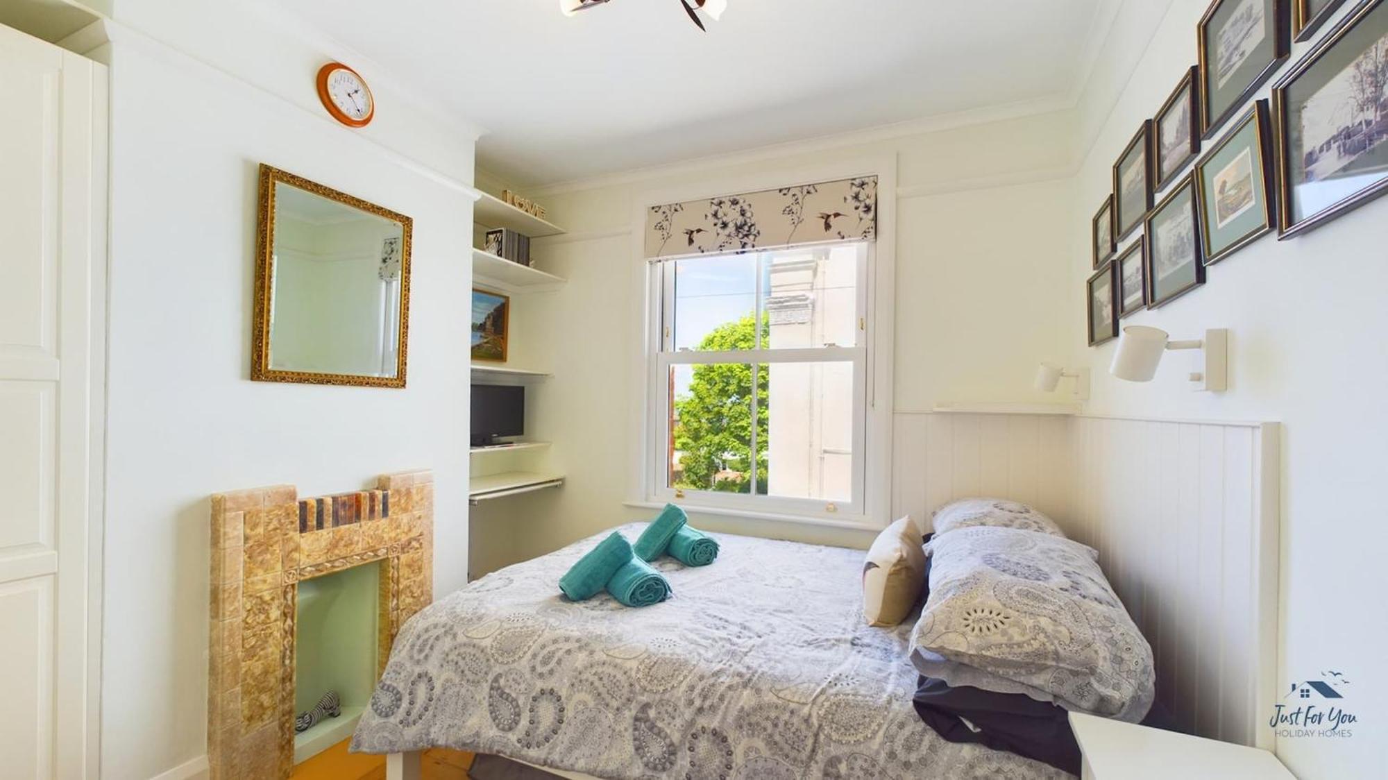 Anchor Down Cottage The Perfect Seaside Retreat Sleeps 4 Beach 2 Mins Ryde  Bagian luar foto